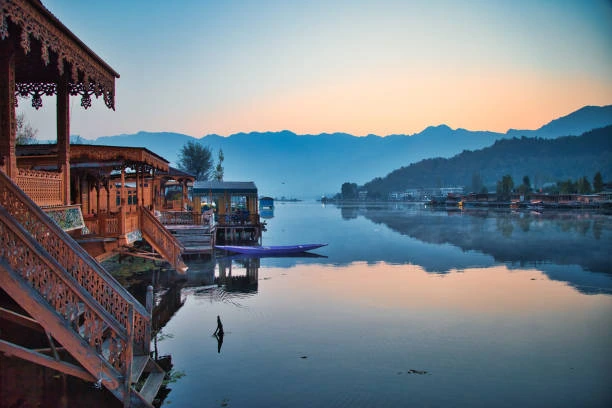 Dal Lake houseboats Srinagar sunrise